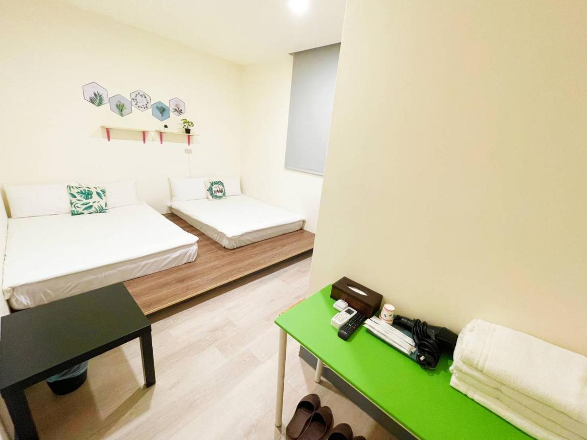 Fengjia 08 Home Taichung Exterior foto