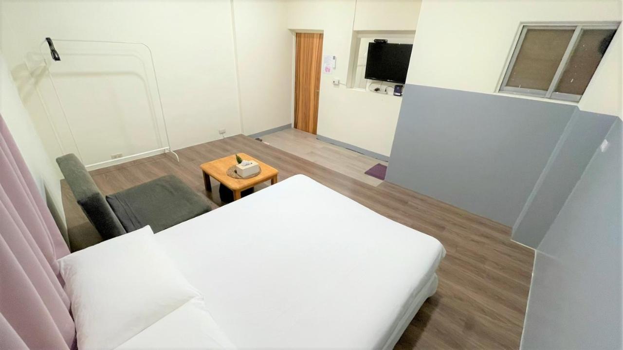 Fengjia 08 Home Taichung Exterior foto
